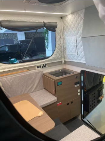 Modern Lightweight Pickup Truck Camper with Foldable and Waterproof Features